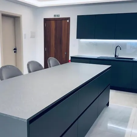 Апартаменты Luxury 2br In Qawra Сент-Полс-Бей