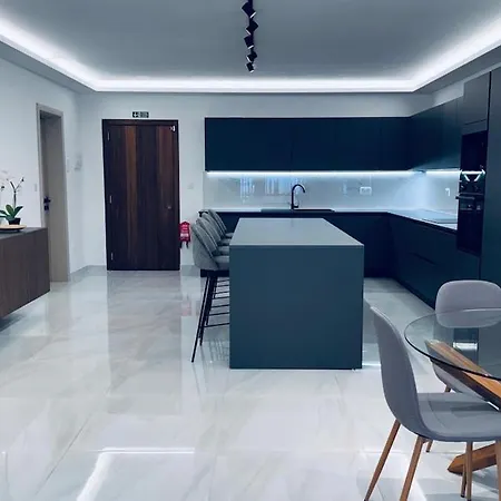 Apartment Luxury 2br In Qawra *