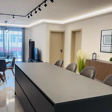 Luxury 2br In Qawra *
